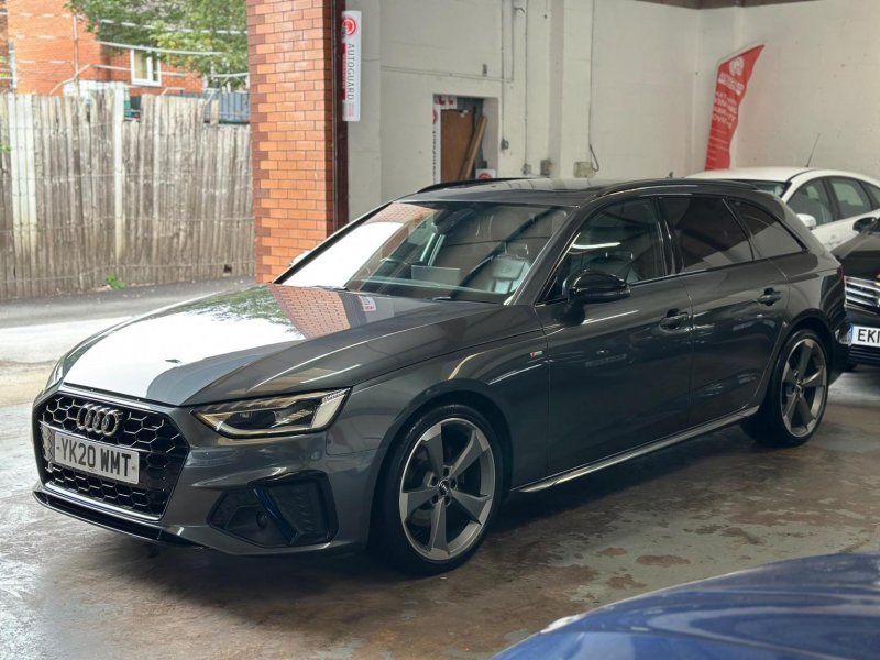 View AUDI A4 AVANT 2.0 TDI 35 Black Edition S Tronic Euro 6 (s/s) 5dr