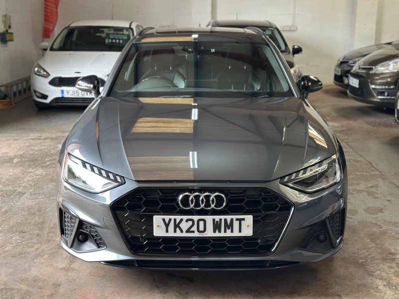 View AUDI A4 AVANT 2.0 TDI 35 Black Edition S Tronic Euro 6 (s/s) 5dr