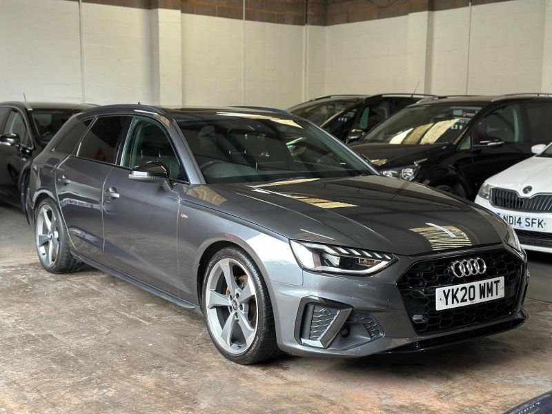 View AUDI A4 AVANT 2.0 TDI 35 Black Edition S Tronic Euro 6 (s/s) 5dr