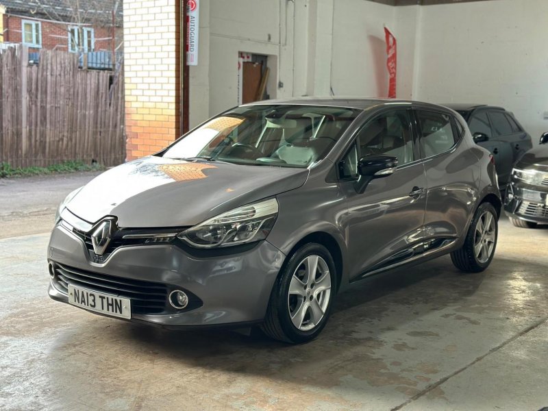 View RENAULT CLIO 1.2 16V Dynamique MediaNav Euro 5 5dr