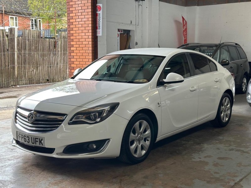 View VAUXHALL INSIGNIA 2.0 CDTi ecoFLEX SRi Nav Euro 5 (s/s) 5dr