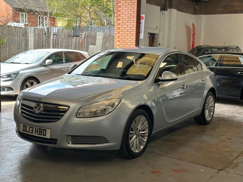 View VAUXHALL INSIGNIA 2.0 CDTi ecoFLEX SE Nav Euro 5 (s/s) 5dr