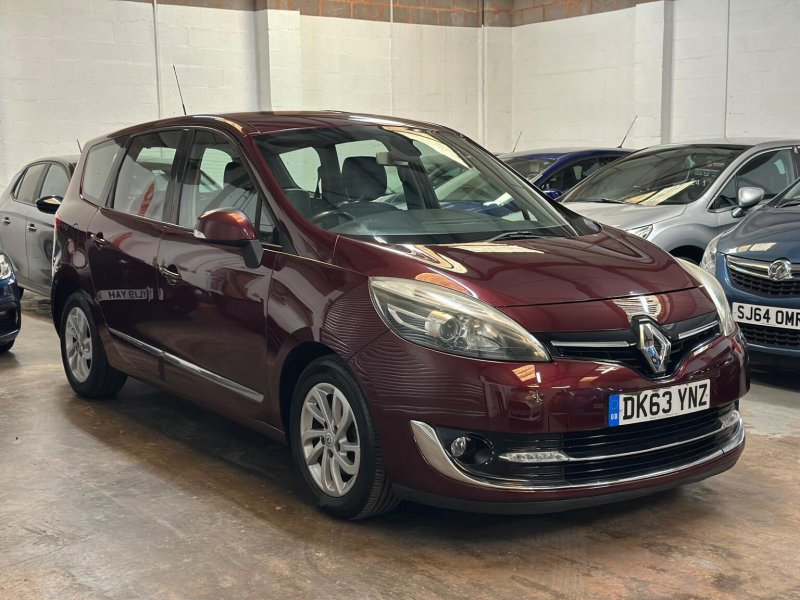 View RENAULT GRAND SCENIC 1.5 dCi ENERGY Dynamique TomTom Euro 5 (s/s) 5dr