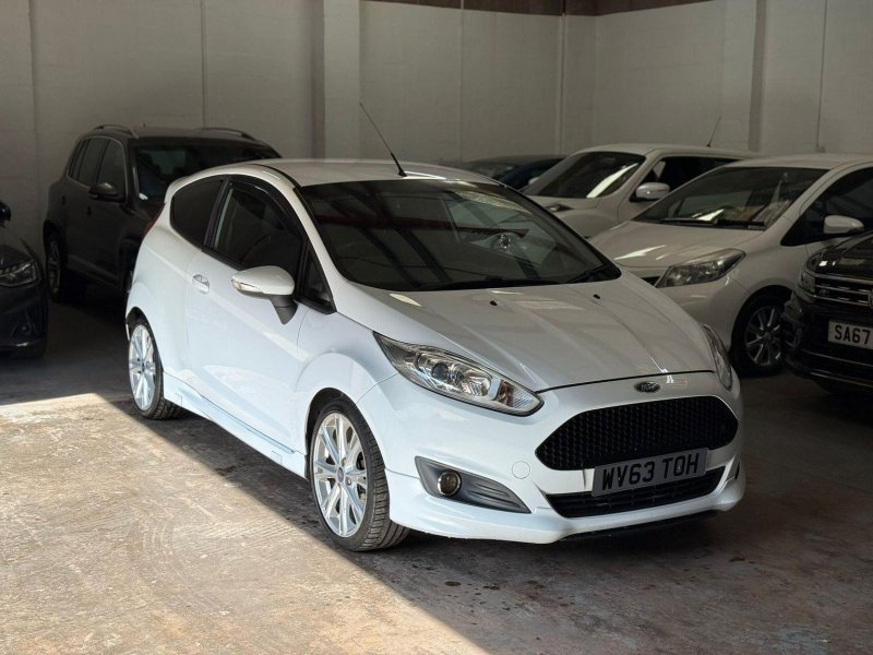 View FORD FIESTA 1.0T EcoBoost Zetec S Euro 5 (s/s) 3dr