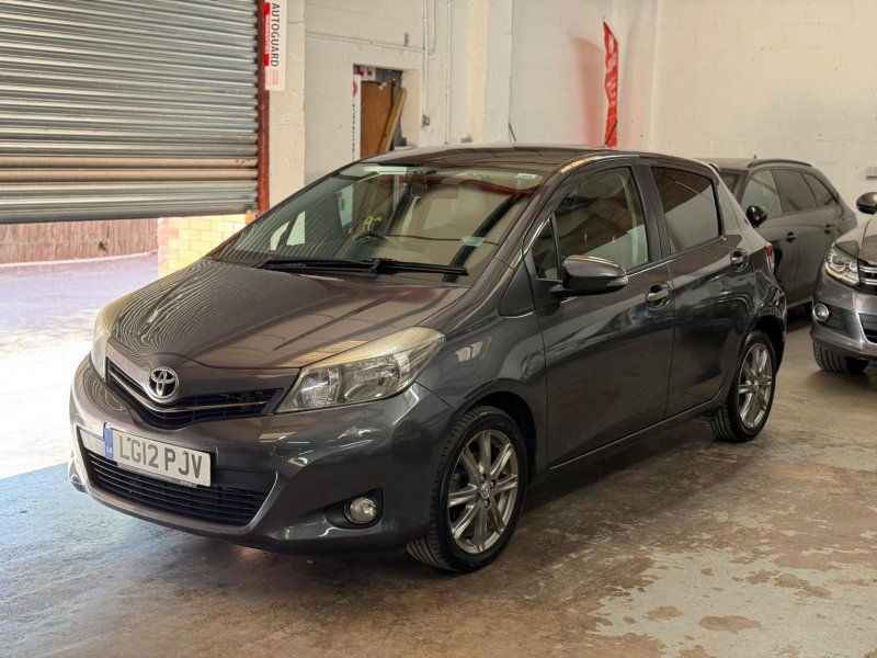 View TOYOTA YARIS 1.33 Dual VVT-i SR Euro 5 5dr