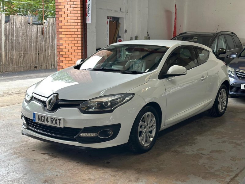 View RENAULT MEGANE 1.5 dCi ENERGY Dynamique TomTom Euro 5 (s/s) 3dr