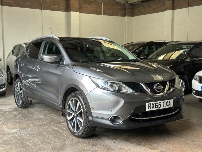 View NISSAN QASHQAI 1.5 dCi Tekna 2WD Euro 6 (s/s) 5dr