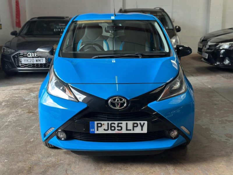 View TOYOTA AYGO 1.0 VVT-i x-cite Euro 6 5dr